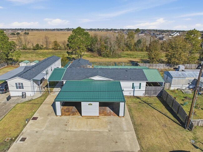 Building Photo - 2430 N Flounder Dr