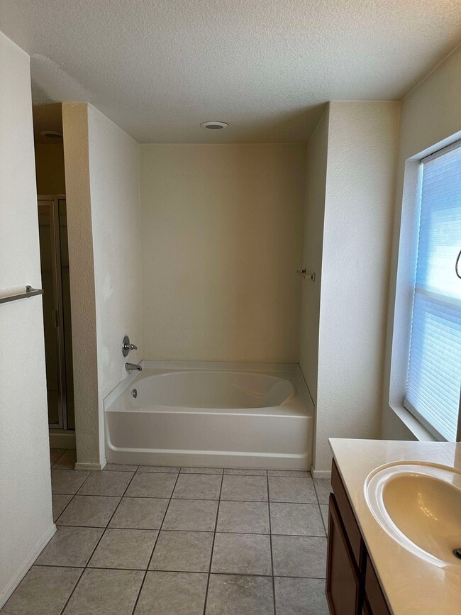 Building Photo - 13735 E Shadow Pines Ln