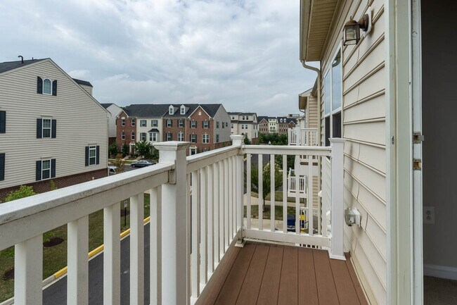 Building Photo - 2504 Hurston Ln NE
