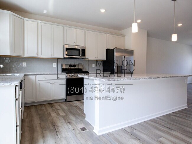 Building Photo - 8756 Whitman Dr