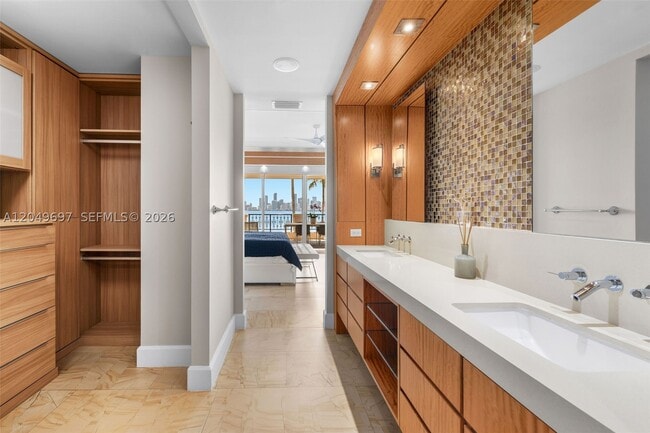 Building Photo - 5245 Fisher Island Dr
