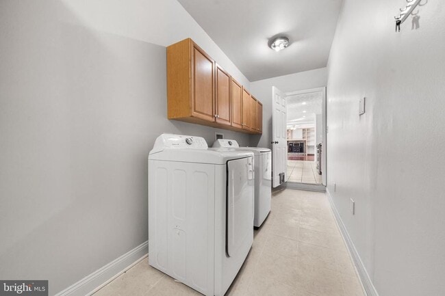 Building Photo - 222 Apple Blossom Ct