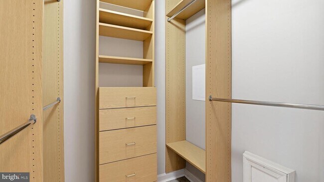 Building Photo - 164 Kendrick Pl