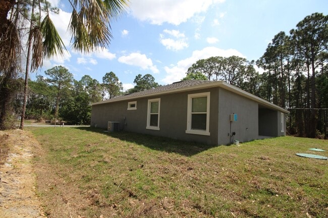 Building Photo - Beautiful 4 Bedroom, 2 Bathroom Home in Palm Bay!!