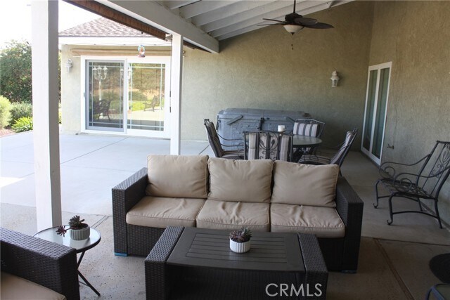 Building Photo - 16540 Wagon Wheel Dr