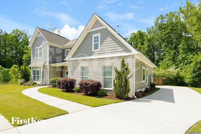Building Photo - 744 Helena Station Dr