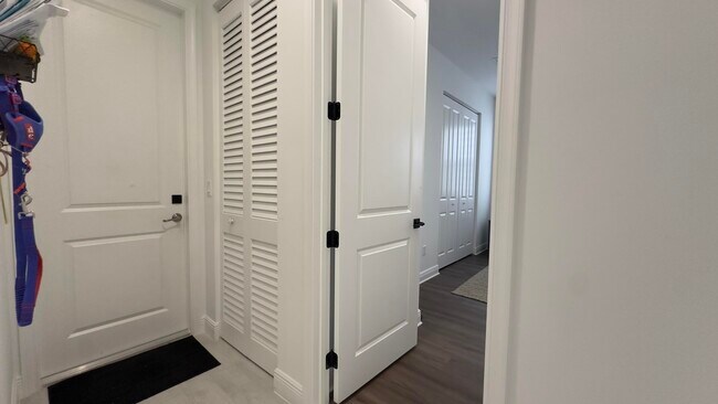 Building Photo - 16408 Sea Turtle Pl