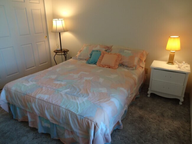 Building Photo - Winter Rental October to April 2027