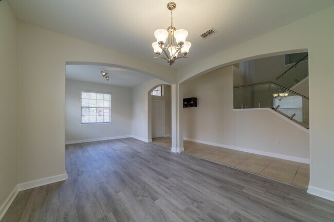 Building Photo - 1315 Moss Creek Ln