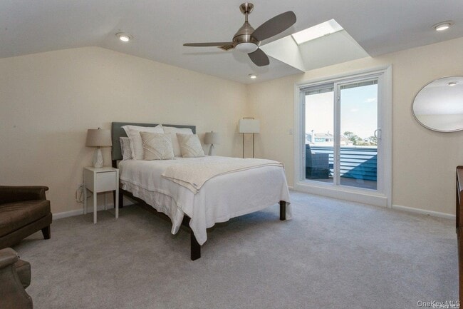 Building Photo - 100 Baker Ct