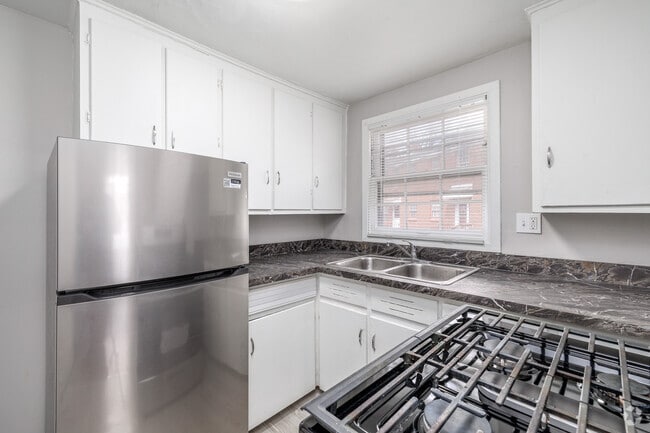 Interior Photo - Classic American Townhomes and Apartments