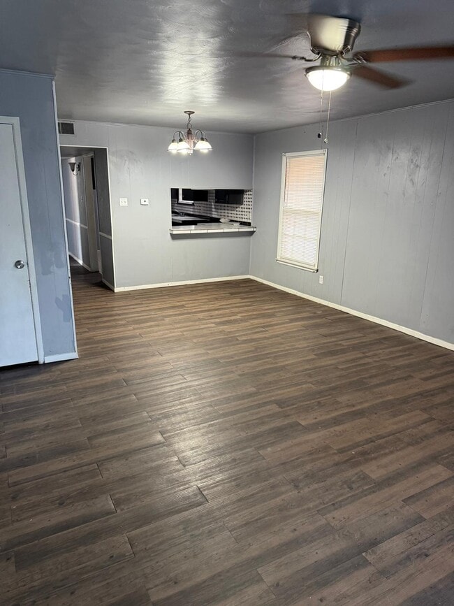 Building Photo - 2107 49th St