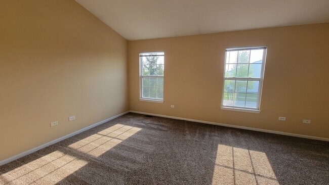 Building Photo - 1426 Dahlgren Ln