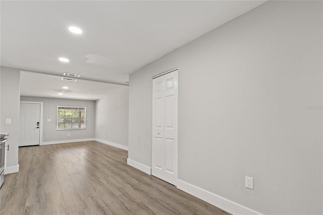 Building Photo - 3810 S Randall St