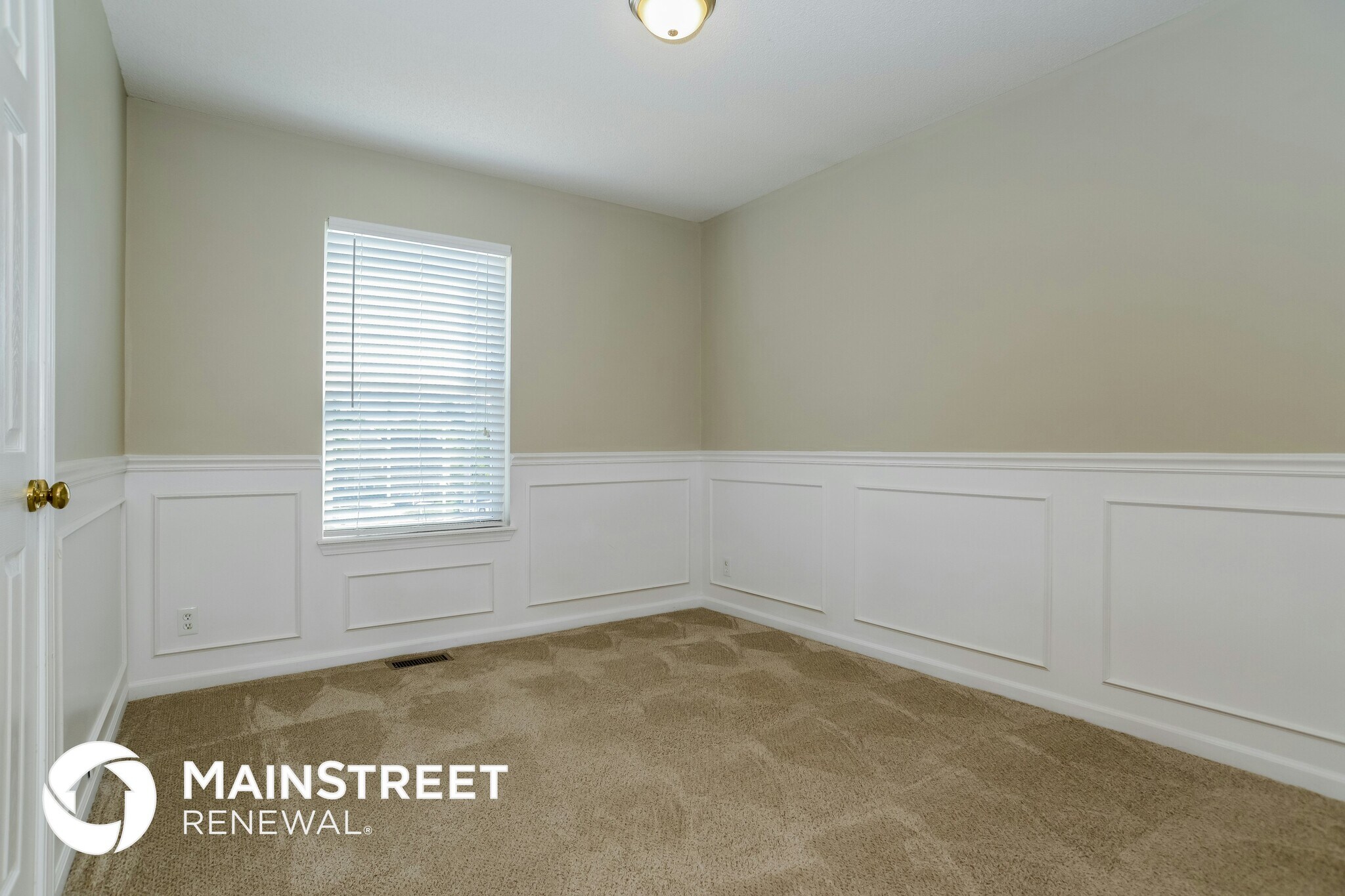 Building Photo - 8556 N Gower Ave