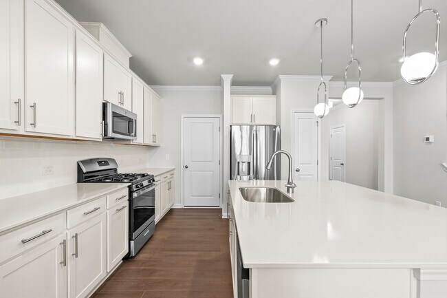 Building Photo - 6030 Grey Colt Wy