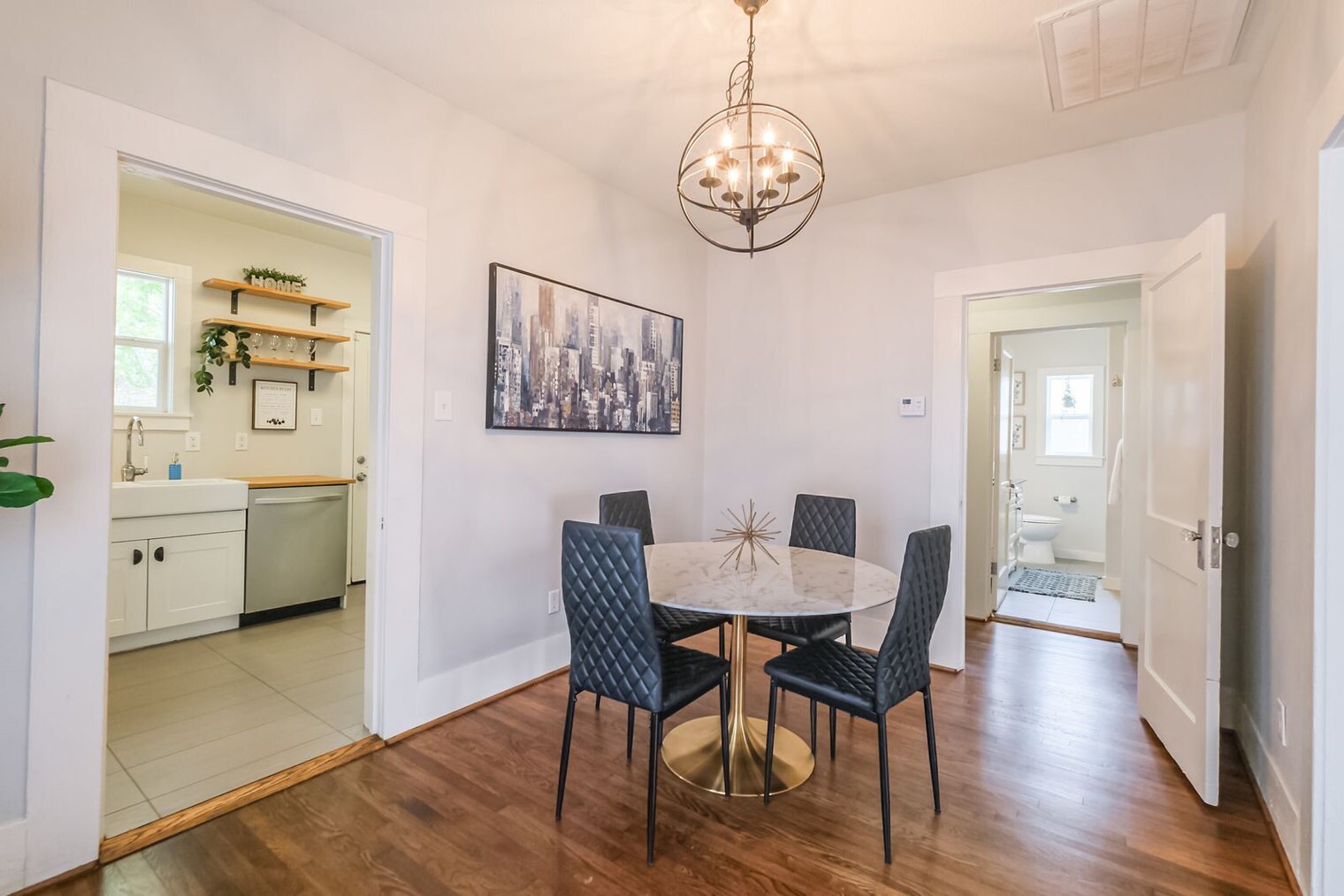 Building Photo - 207 Lindale St