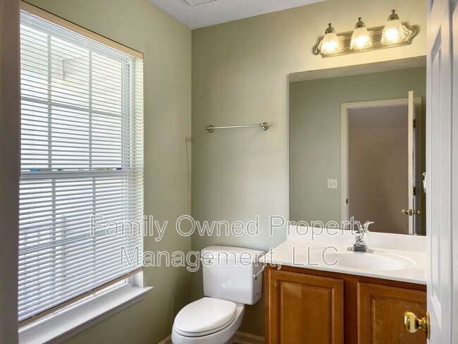 Building Photo - 170 Red Cypress Dr