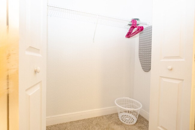 Building Photo - 3007 E 21st Ave