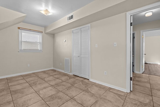 Building Photo - For Rent in Beautiful Chesapeake!