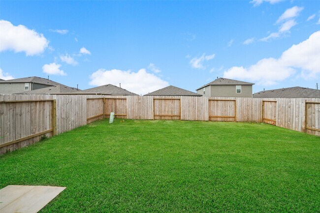 Building Photo - 21823 Willow River Canyon Ln