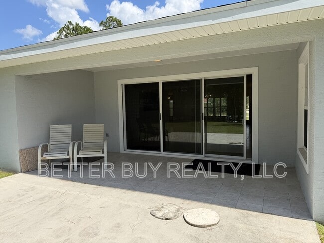 Building Photo - 16 Kalendar Ct