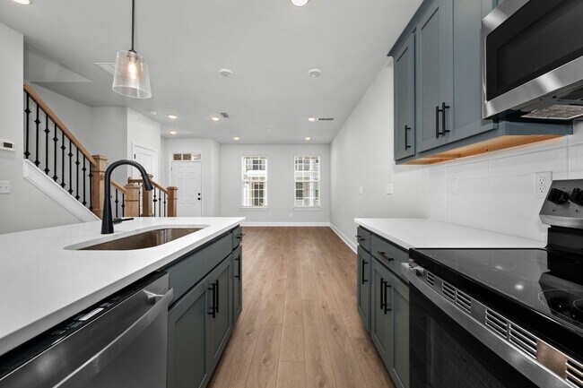 Building Photo - 2718 Willowoak Trl