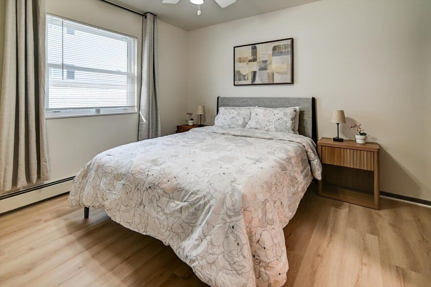 Building Photo - 7203 Fortune Dr