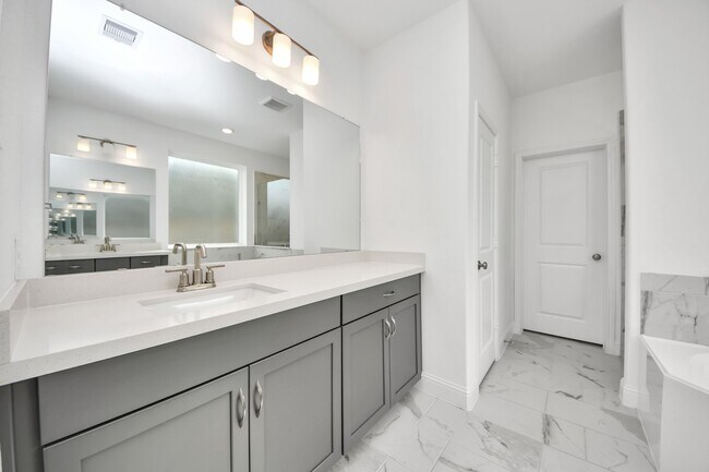 Building Photo - 21926 Citrus Grv Ct