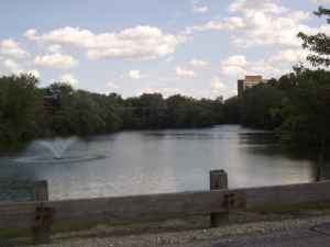 Building Photo - 5538 E Lake Dr