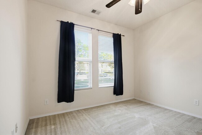 Building Photo - 113 Olde Towne Way