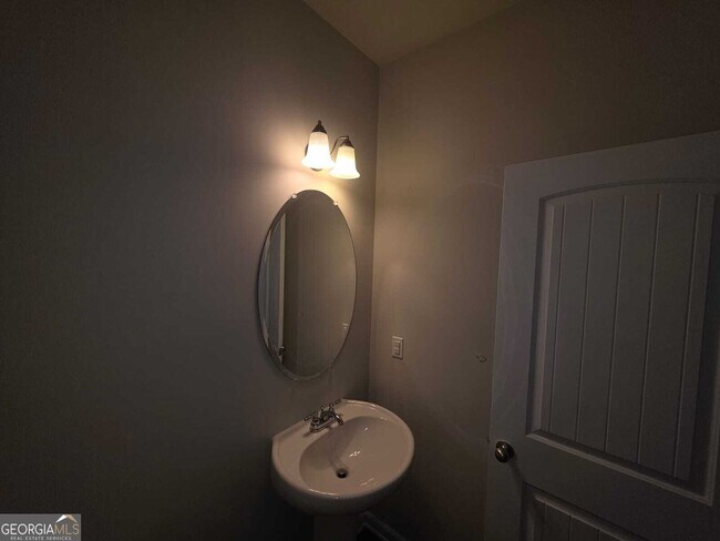 Building Photo - 180 Parkview Pl Dr