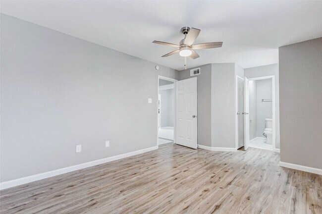 Building Photo - 12611 Ashford Meadow Dr