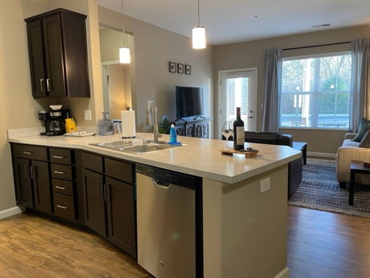 Building Photo - 4788 Holmes St