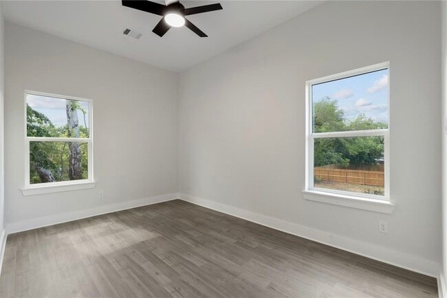 Building Photo - 8114 Double