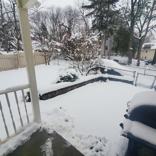 Building Photo - Charming Roslindale 2 Bd 1 Bath w Garage and Green Space