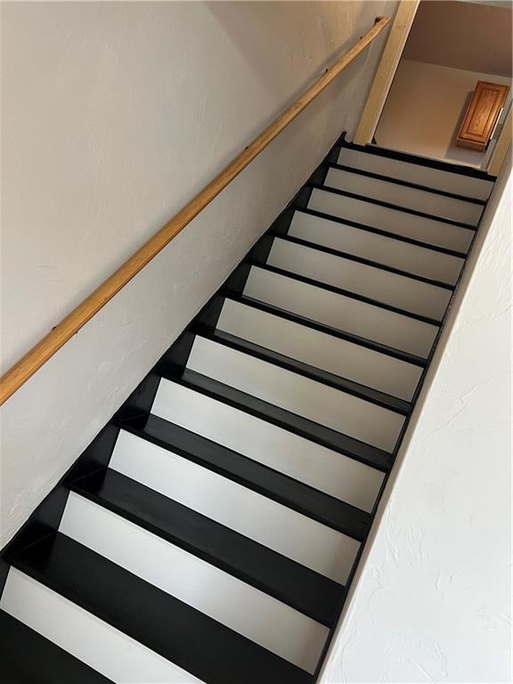 Building Photo - 703 Providence St