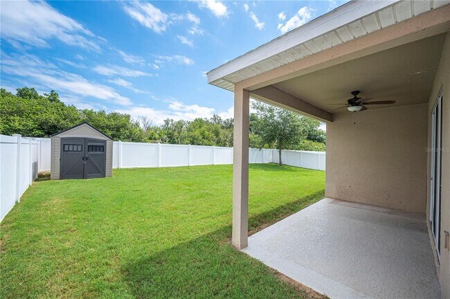 Building Photo - 1900 Wind Meadows Dr