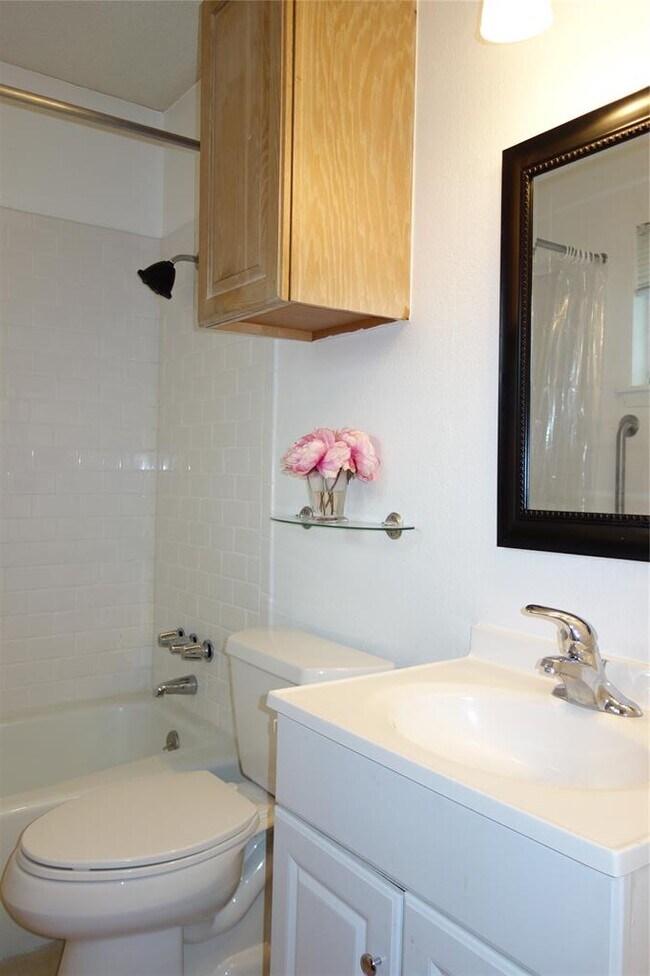 Building Photo - 1416 Cardinal Hill Dr