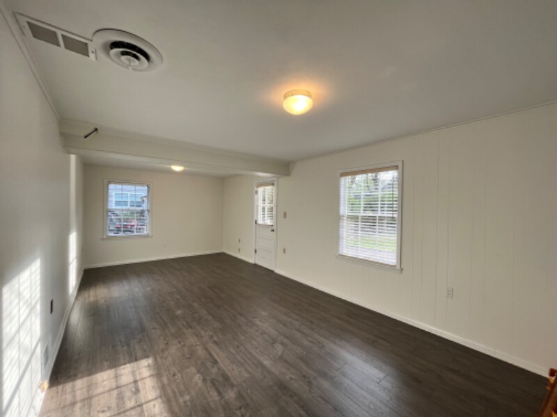 Building Photo - 7520 Aberdeen St