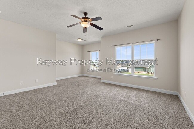 Building Photo - 135 Beallwood Dr