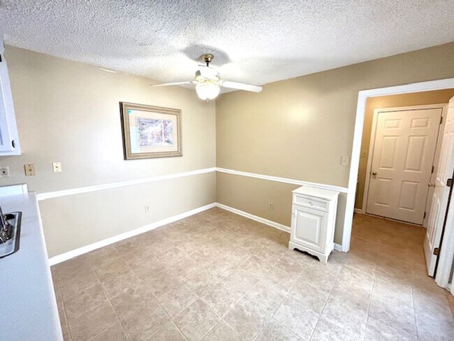 Building Photo - Prime Madison Location – Home for Rent