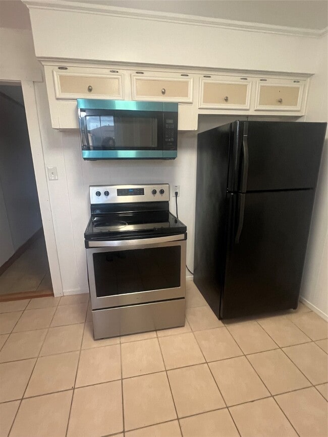 Building Photo - 721 S 3rd St