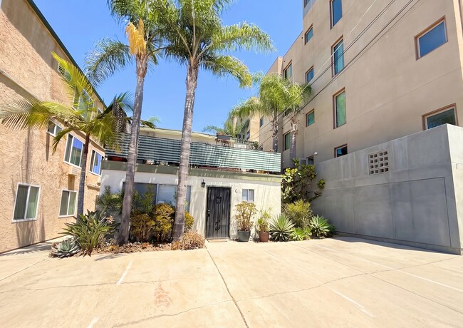 Building Photo - 4212 Alabama St