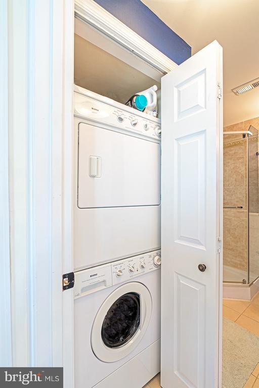 Building Photo - 3350 17th St NW