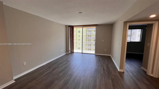 Building Photo - 218 NW 12th Ave