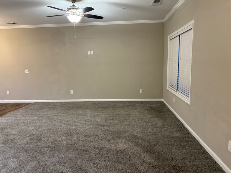 Building Photo - 3369 Hidden Stream Ct