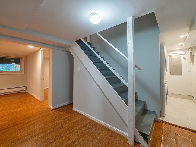 Building Photo - Charming, Renovated Bungalow in NW DC Tenley Area