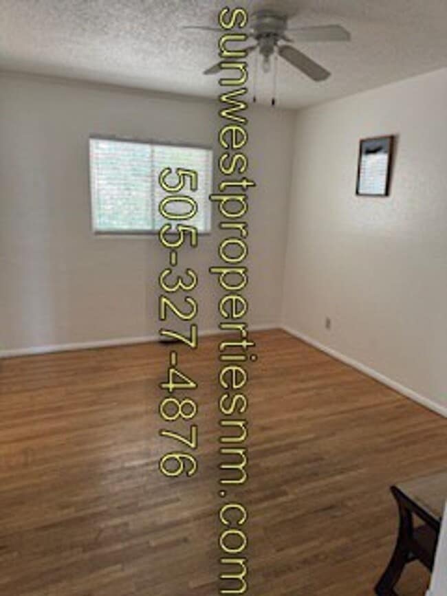 Building Photo - 3 Bedroom, 1 Bath House