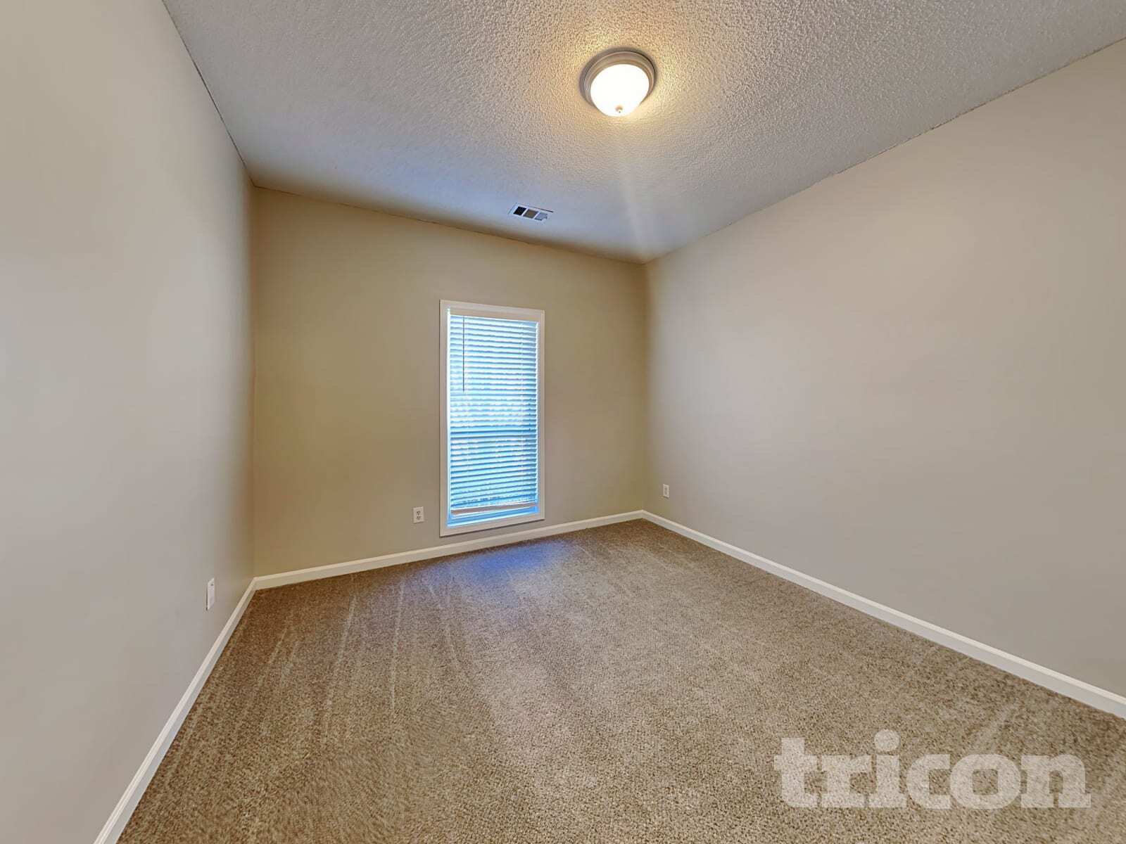 Building Photo - 8018 Christian Ct